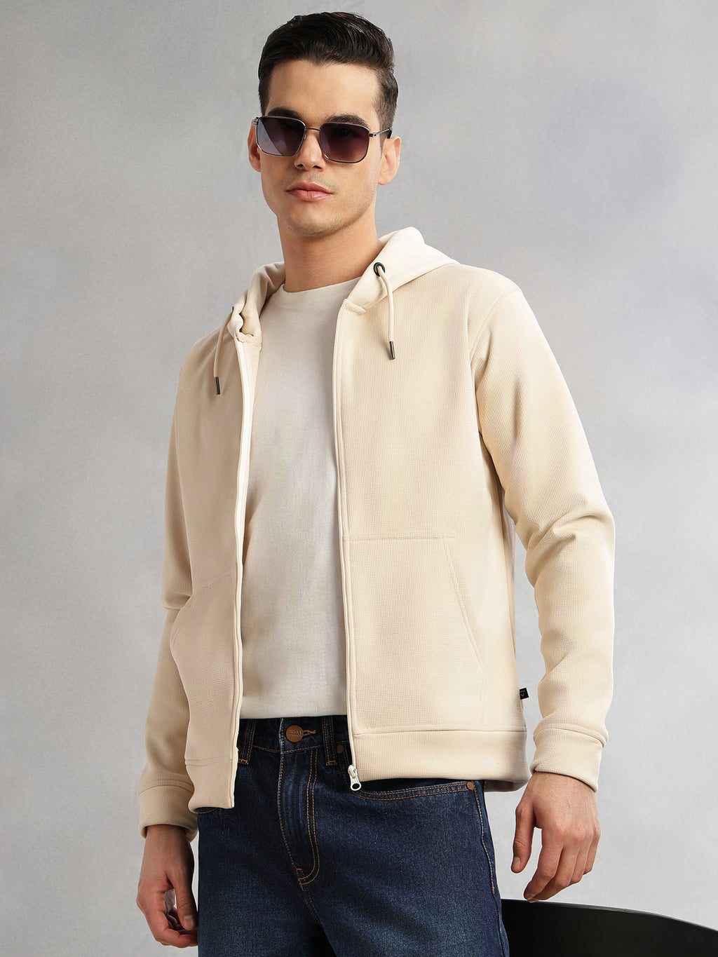Thomas Scott Men Cream Regular Fit Long Sleeves Kangaroo Pocket Polyester Hoodie Sweatshirt