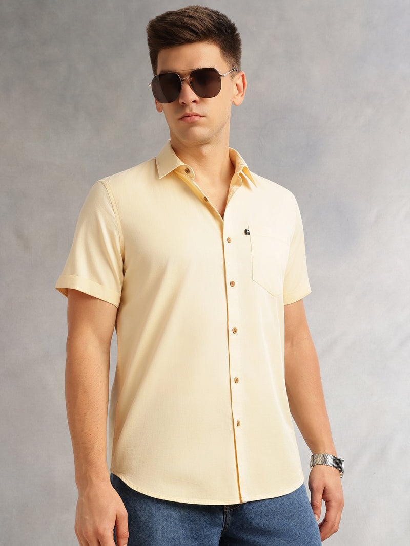 Thomas Scott Men Lemon Slim Fit Short Sleeves Spread Collar Solid Casual Shirt