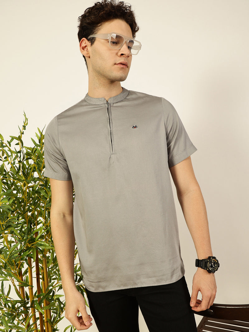 Thomas Scott Men Light Grey Regular Fit Short Sleeves Mandarin Collar Solid 100% Cotton Woven T-Shirt