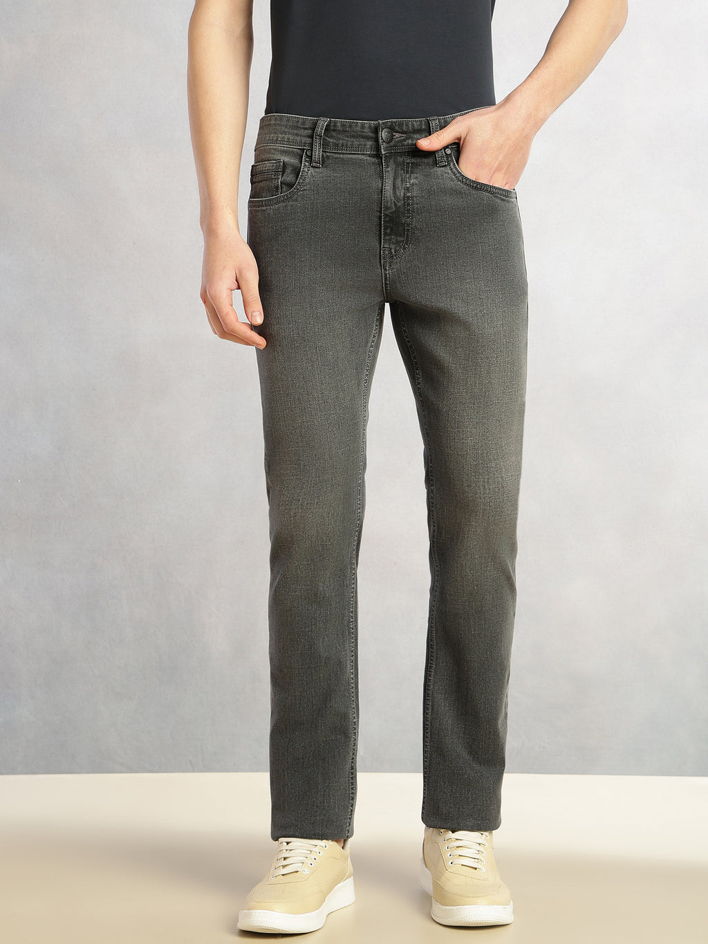 Thomas Scott Men Grey Cricket Club Collection Straight Fit Mid-Rise Faded 5 Pockets Stretchable Jeans