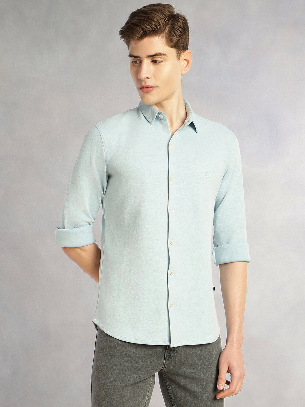 Thomas Scott Men Sky Blue Slim Fit Long Sleeves Spread Collar Solid Knitted Shirt