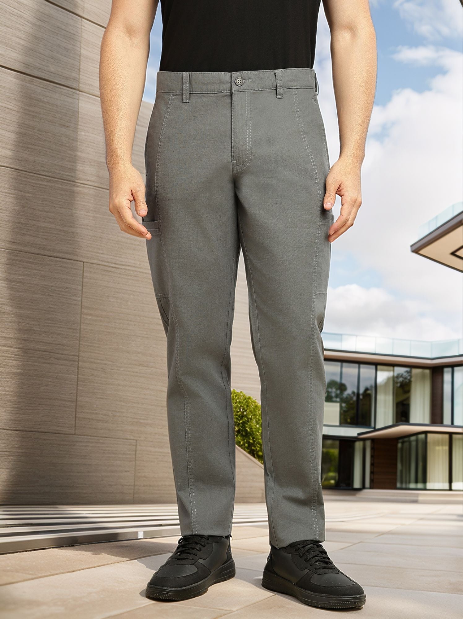 Thomas Scott Men Steel Grey Smart Straight Fit Mid-Rise Solid 6-Pocket Design Woven Cargo Trouser