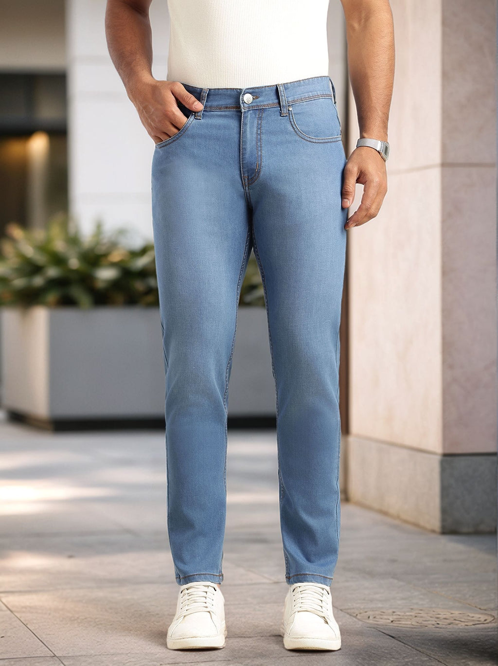 Thomas Scott Men Mid Blue Slim Fit Light Shade Mid-Rise Clean Look 5 Pocket Design Stretchable Jeans