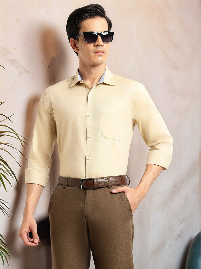 Thomas Scott Men Beige Regular Fit Long Sleeves Spread Collar with Contrast Fabric Solid 100% Cotton Formal Shirt