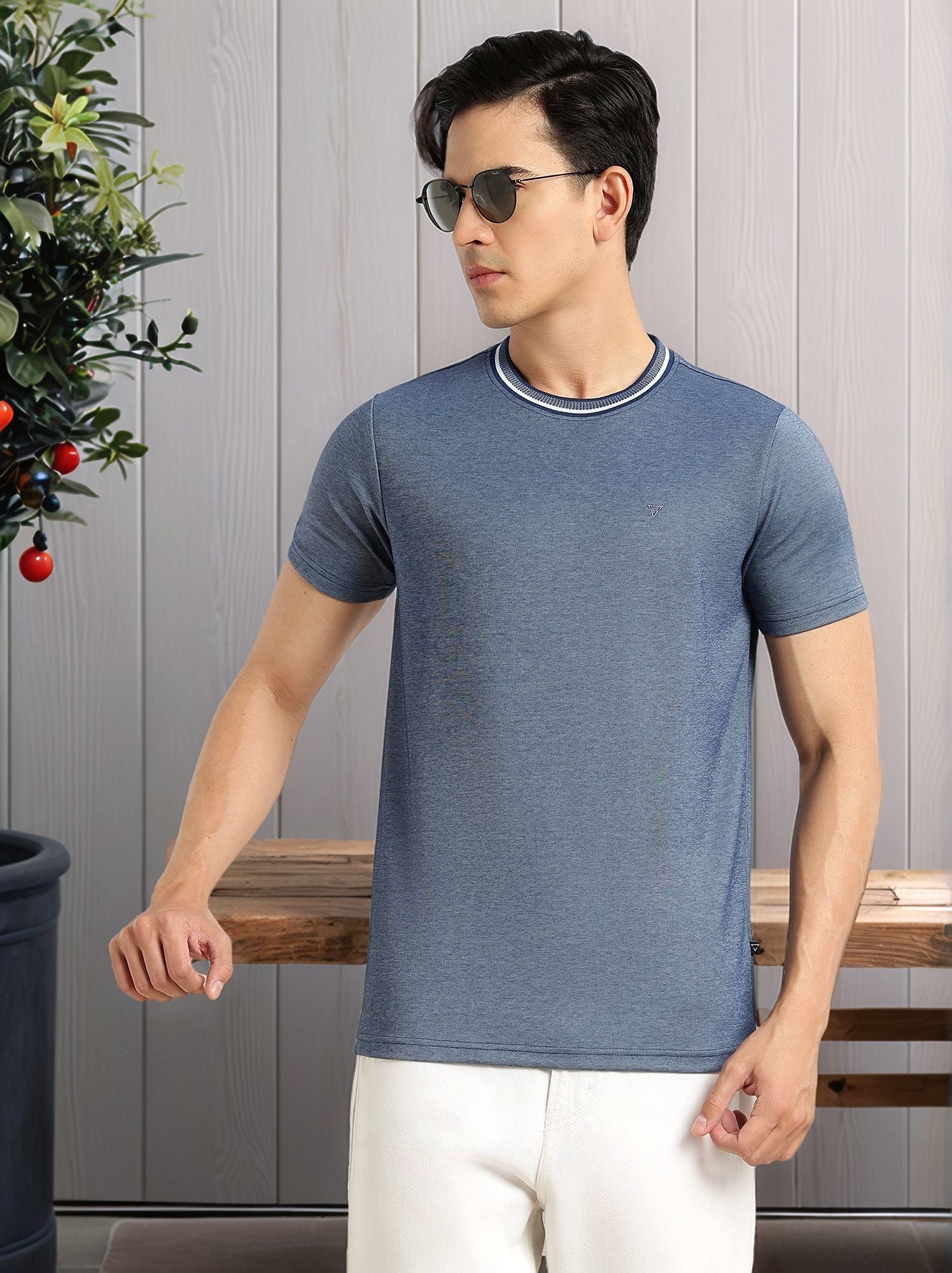 Thomas Scott Men Navy Regular Fit Short Sleeves Round Neck Solid Knitted Tshirt