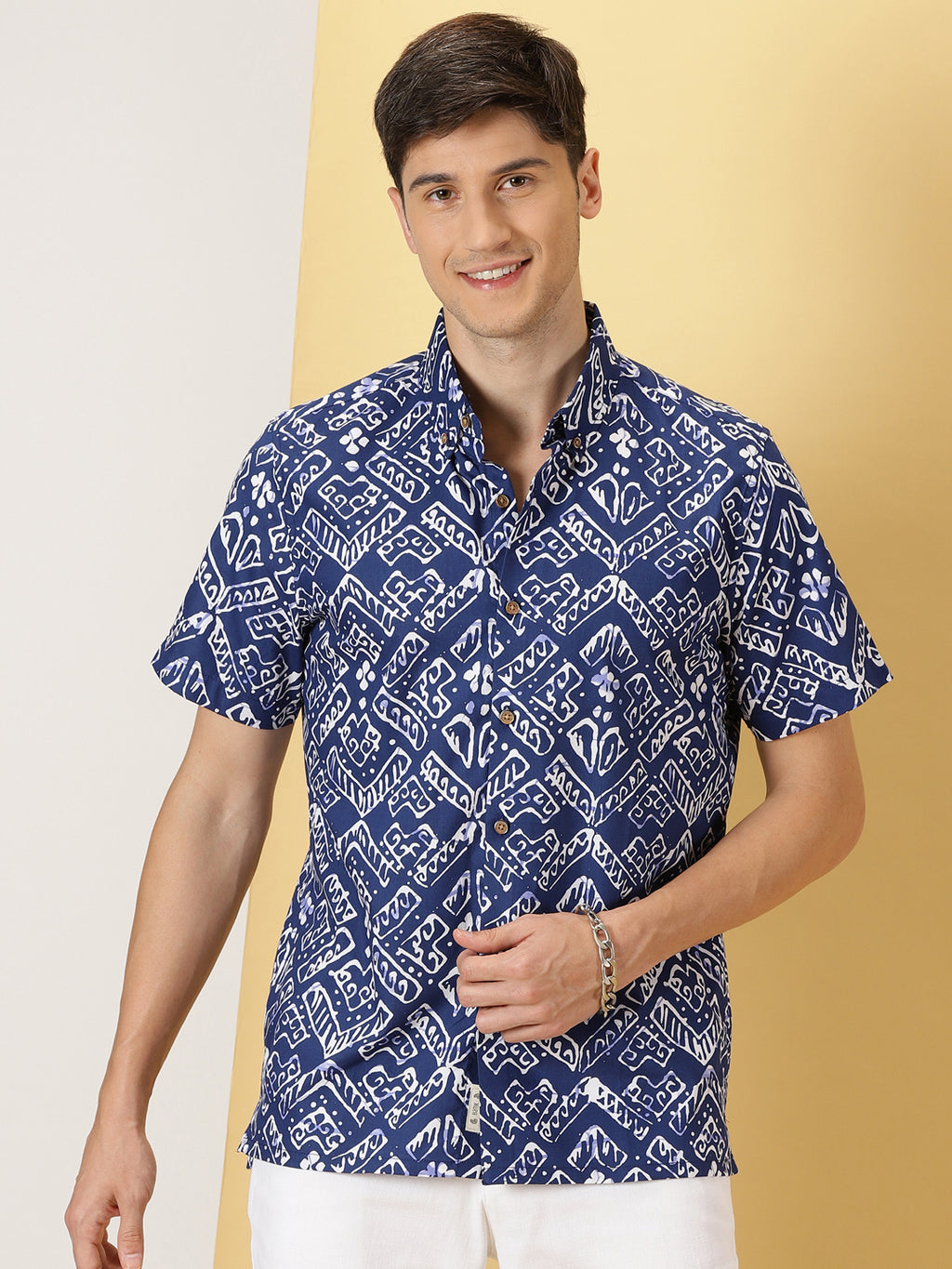 Thomas Scott Men Navy Comfort Regular Fit Short Sleeves Button-Down Collar Floral Printed Cotton Casual Shirt