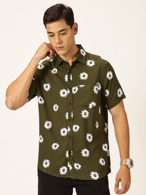 Thomas Scott Men Green Premium Short Sleeves Slim Fit Spread Collar Floral Printed Casual Shirt
