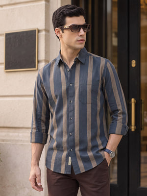 Navy Regular Fit Long Sleeves Spread Collar Wide Striped Cotton Linen Casual Shirt For Men
