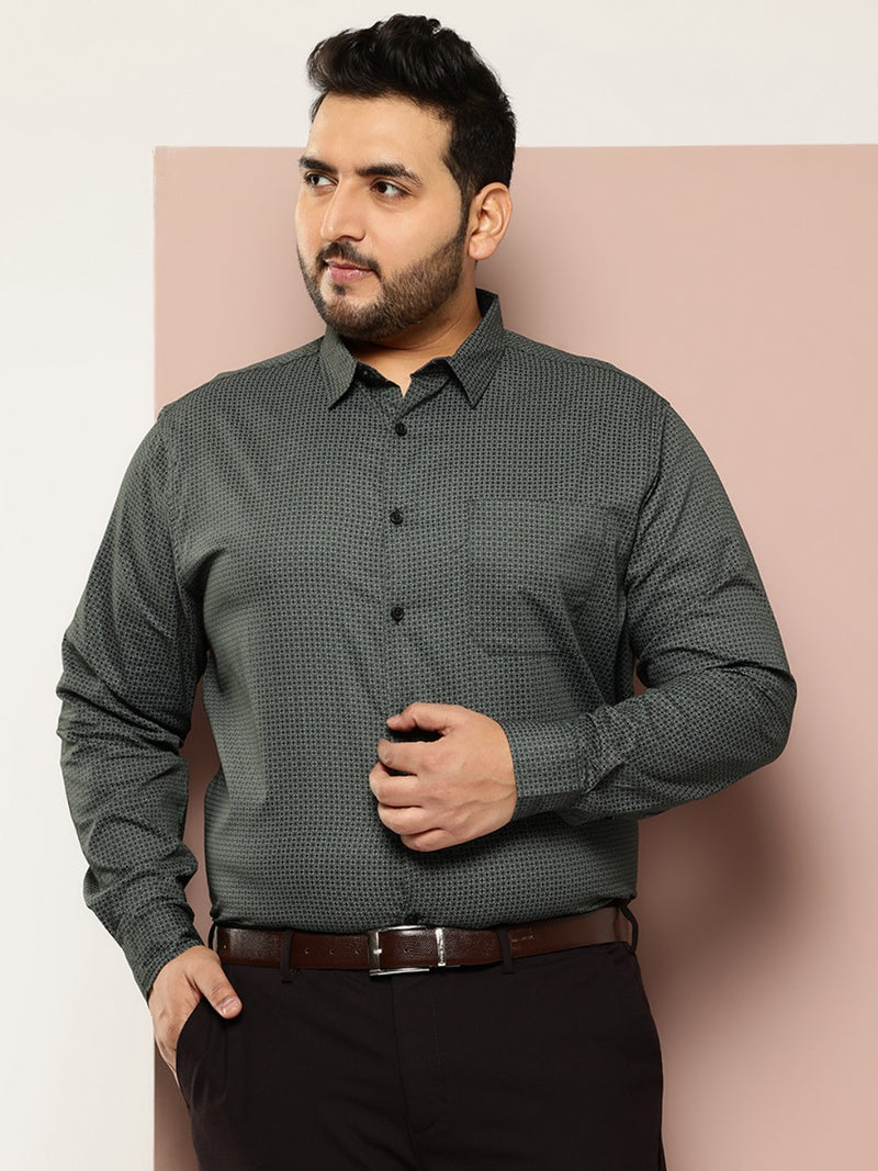 Thomas Scott Men Green Plus Size Regular Fit Long Sleeves Cutaway Collar Geometric Printed 100% Cotton Satin Formal Shirt