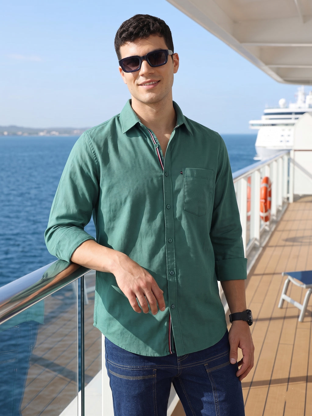 Thomas Scott Men Relaxed Olive Slim Fit Long Sleeves Spread Collar Solid Cotton Casual Shirt