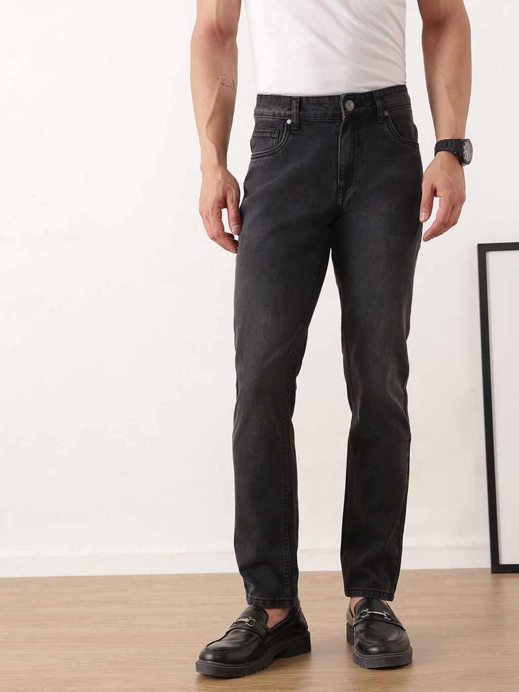 Dark Black Smart Slim Fit Mid-Rise Dark Shade Clean Look Non Stretchable Jeans For Men