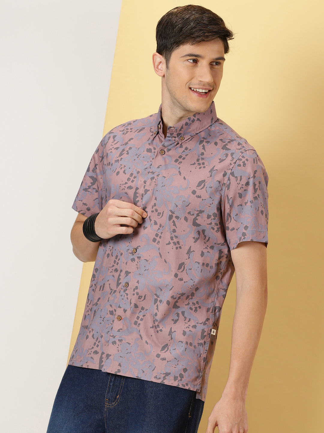Thomas Scott Men Purple Smart Slim Fit Short Sleeves Spread Collar Floral Printed Cotton Casual Shirt