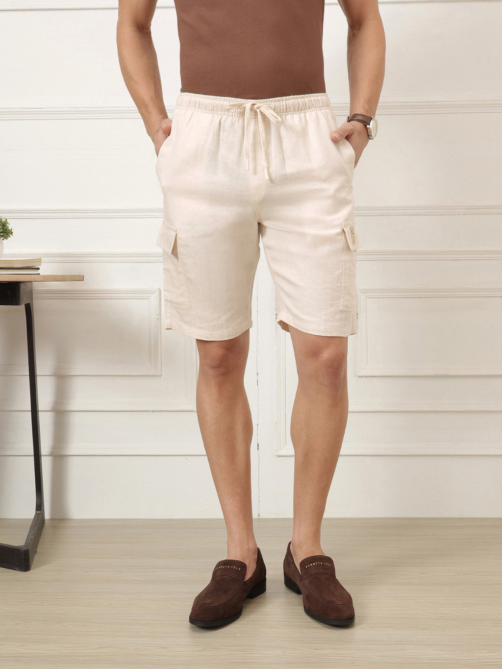Beige Regular Fit Mid-Rise Textured Cotton Linen Cargo Shorts For Men