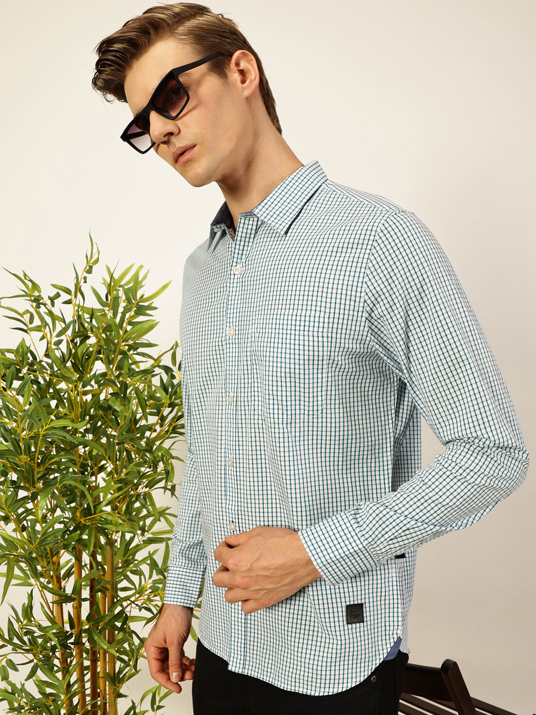 Thomas Scott Men Smart Spread Collar Micro Checked Cotton Slim Fit Casual Shirt