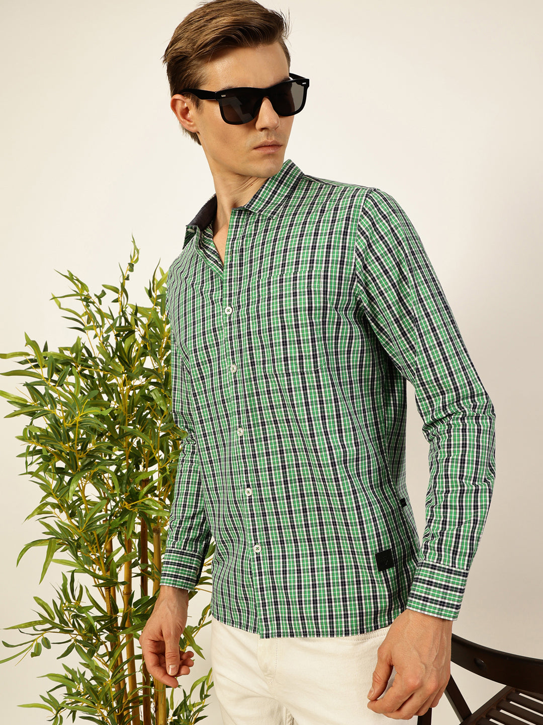 Thomas Scott Men Smart Spread Collar Micro Checked Cotton Slim Fit Casual Shirt