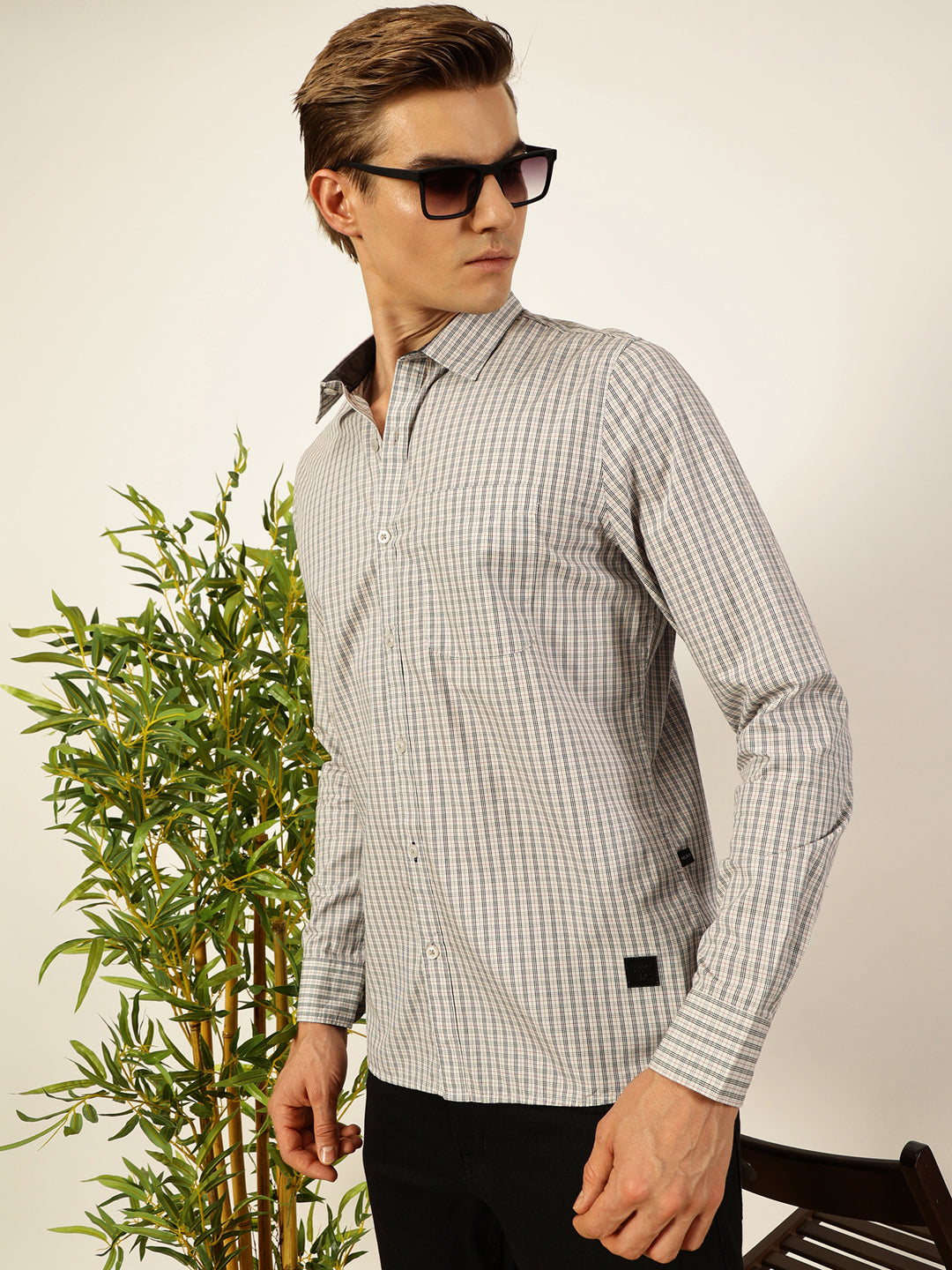 Thomas Scott Men Smart Spread Collar Micro Checked Cotton Slim Fit Casual Shirt