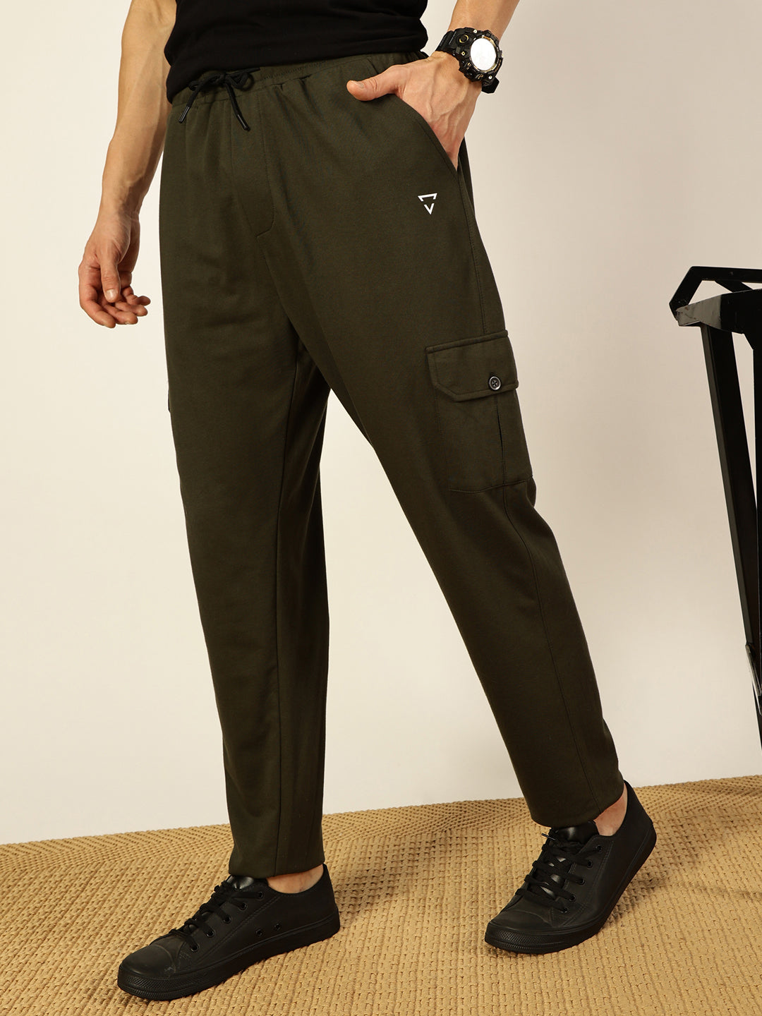 Thomas Scott Men Mid-Rise Track Pants