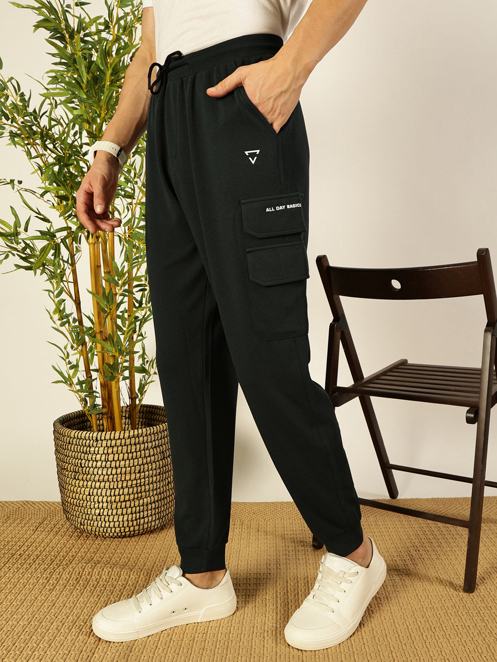 Thomas Scott Men Solid Relaxed Fit Joggers