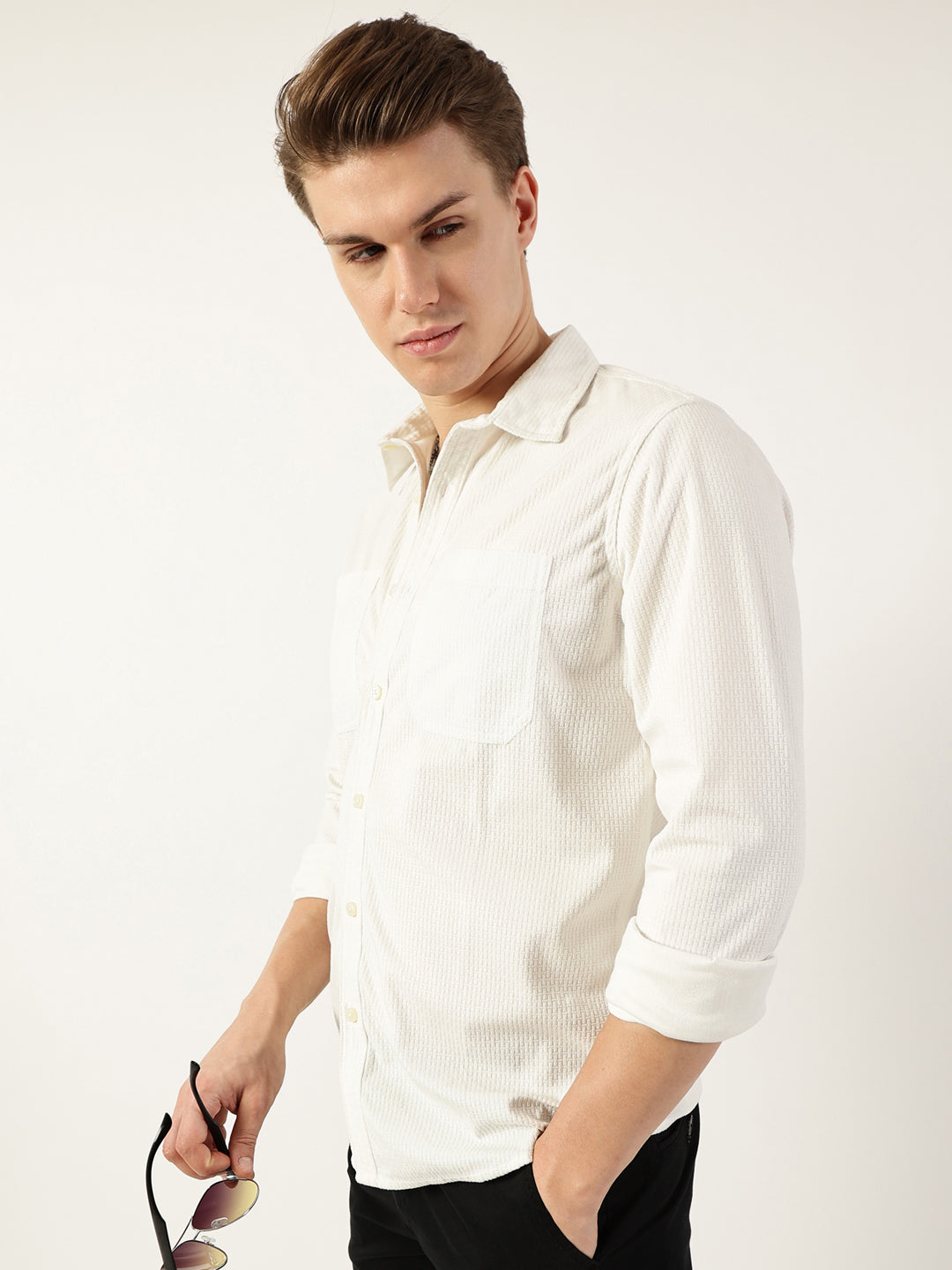 Thomas Scott Men White Classic Spread Collar Textured Slim Fit Casual Shirt