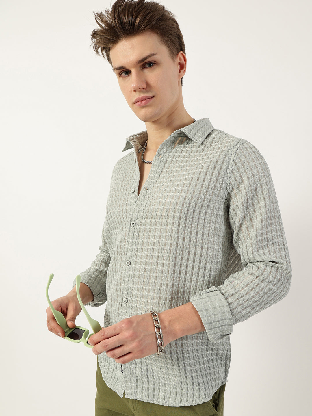 Thomas Scott Men Green Premium Spread Collar Textured Solid Slim Fit Casual Shirt