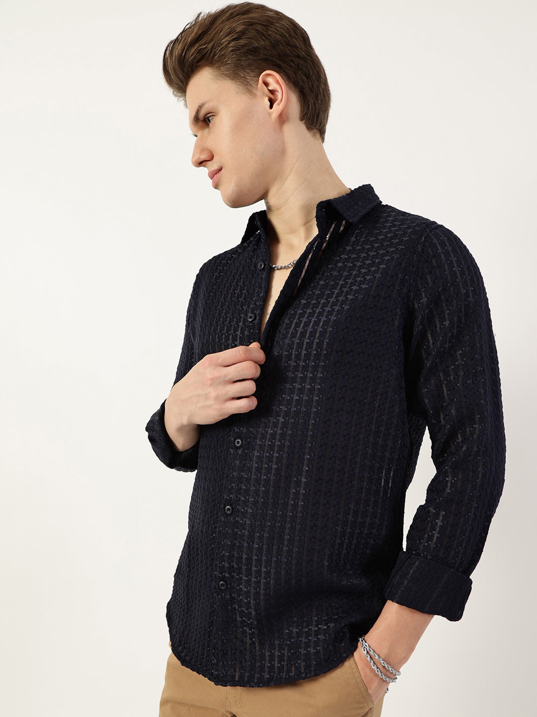 Thomas Scott Men Navy Premium Spread Collar Textured Solid Slim Fit Casual Shirt