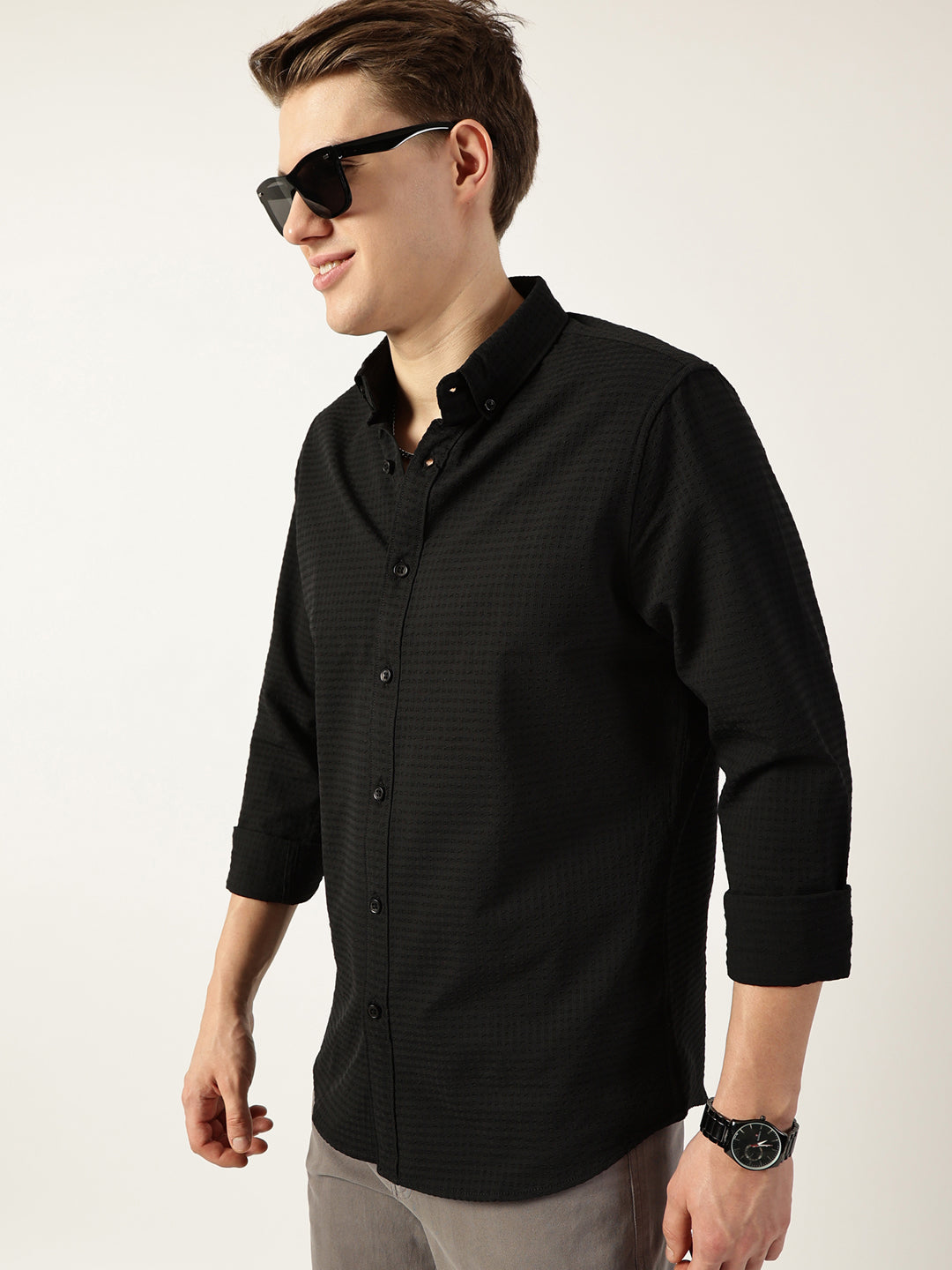 Thomas Scott Men Black Smart Button-Down Collar Textured Solid Slim Fit Casual Shirt