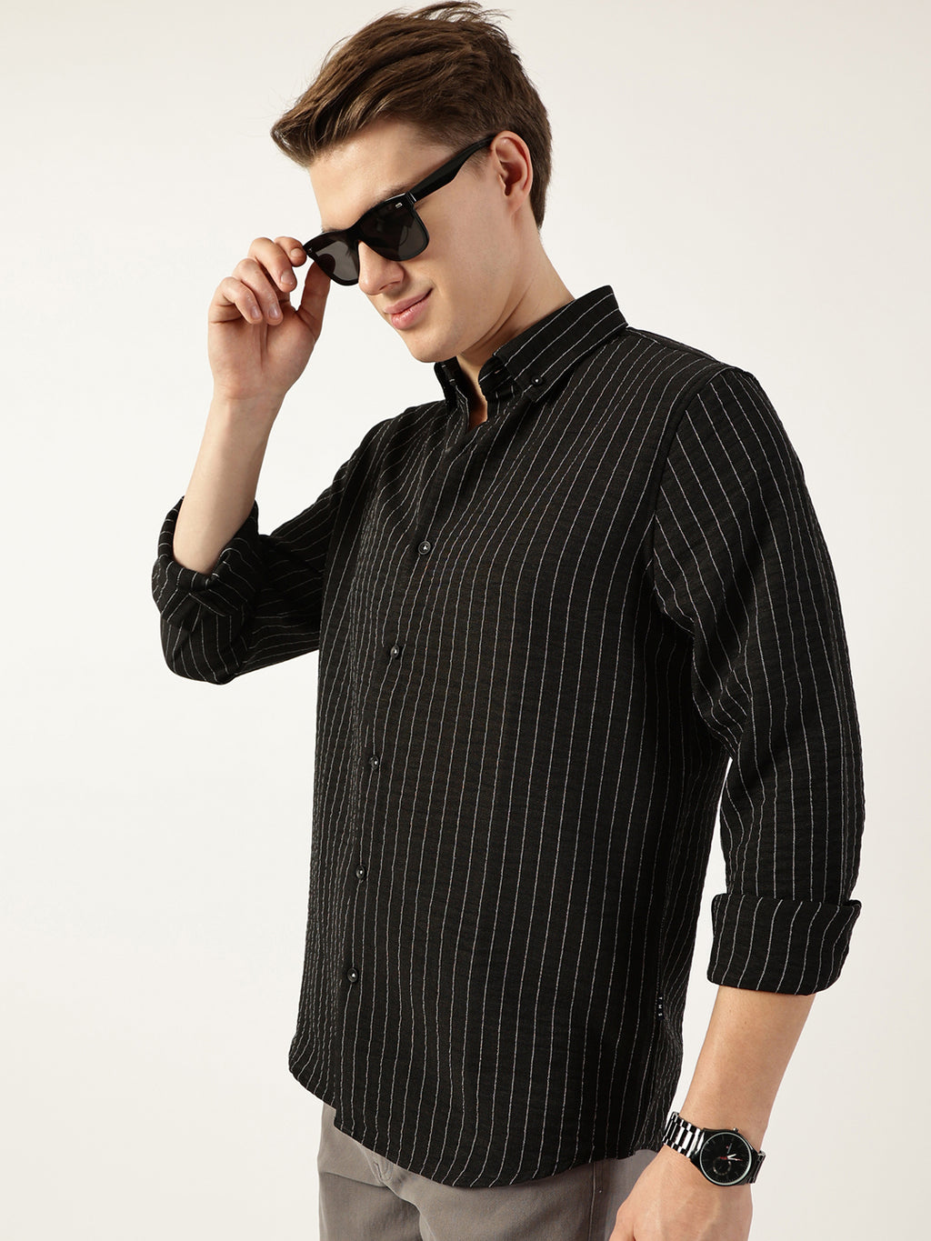 Thomas Scott Men Black Premium Spread Collar Vertical Striped Slim Fit Casual Shirt