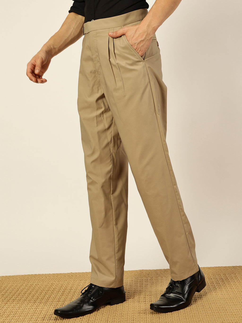 Thomas Scott Men Beige Smart Pleated Regular Trousers