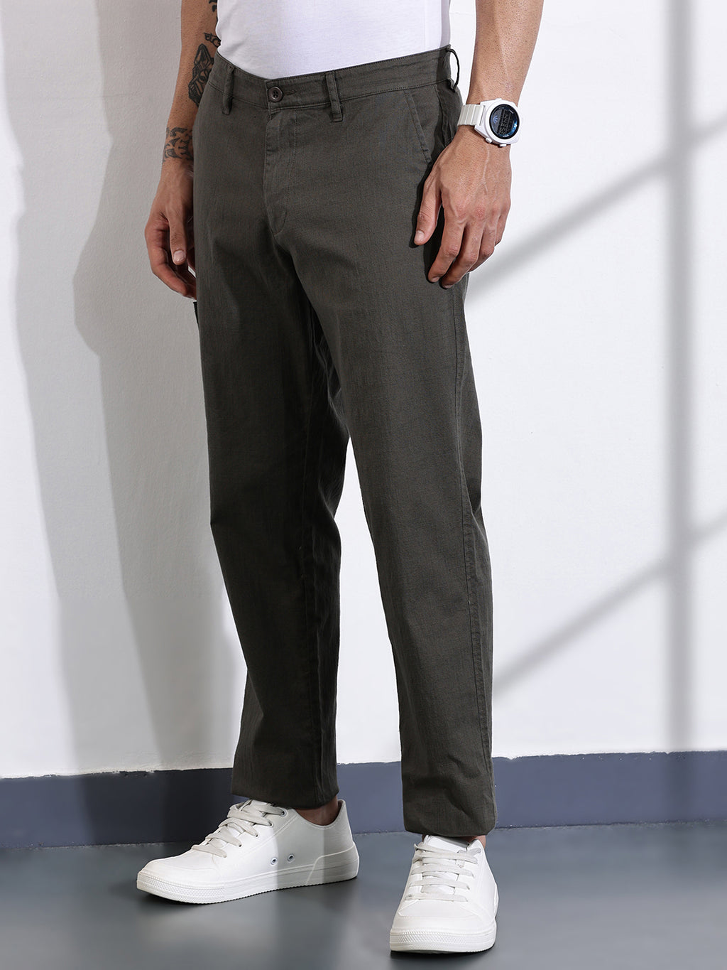 Thomas Scott Men Olive Mid-Rise Straight Fit Woven Chinos Trousers