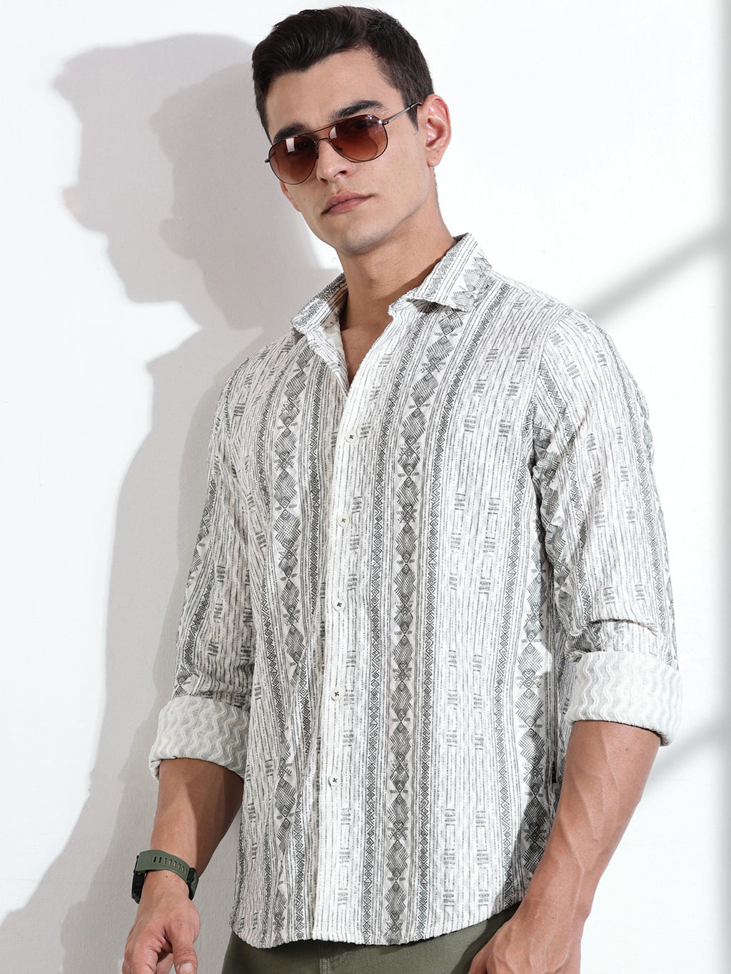Thomas Scott Men Olive Slim Fit Long Sleeves Abstract Printed Casual Shirt