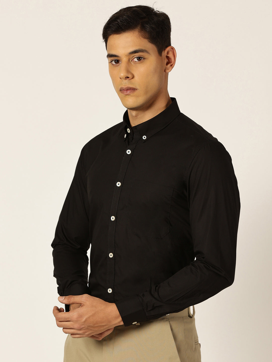 Thomas Scott Men Black Slim Fit Long Sleeves Solid Cotton Formal Shirt