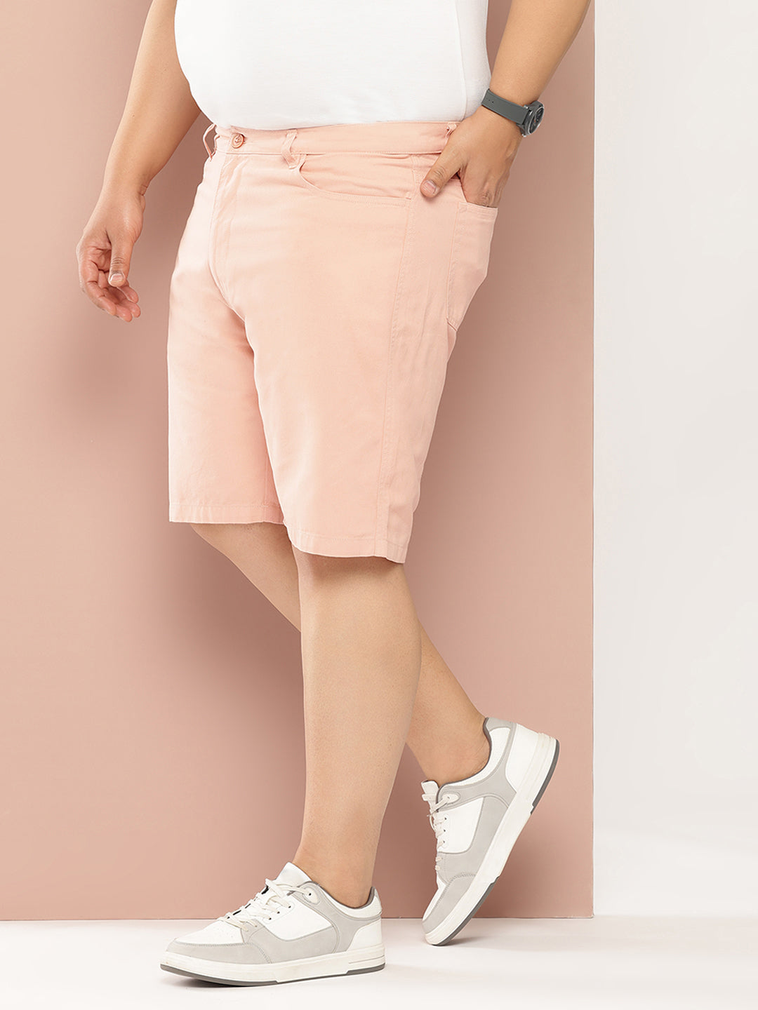 Thomas Scott Men Peach Plus Size Solid Mid Rise Regular Fit Cotton Chino Shorts