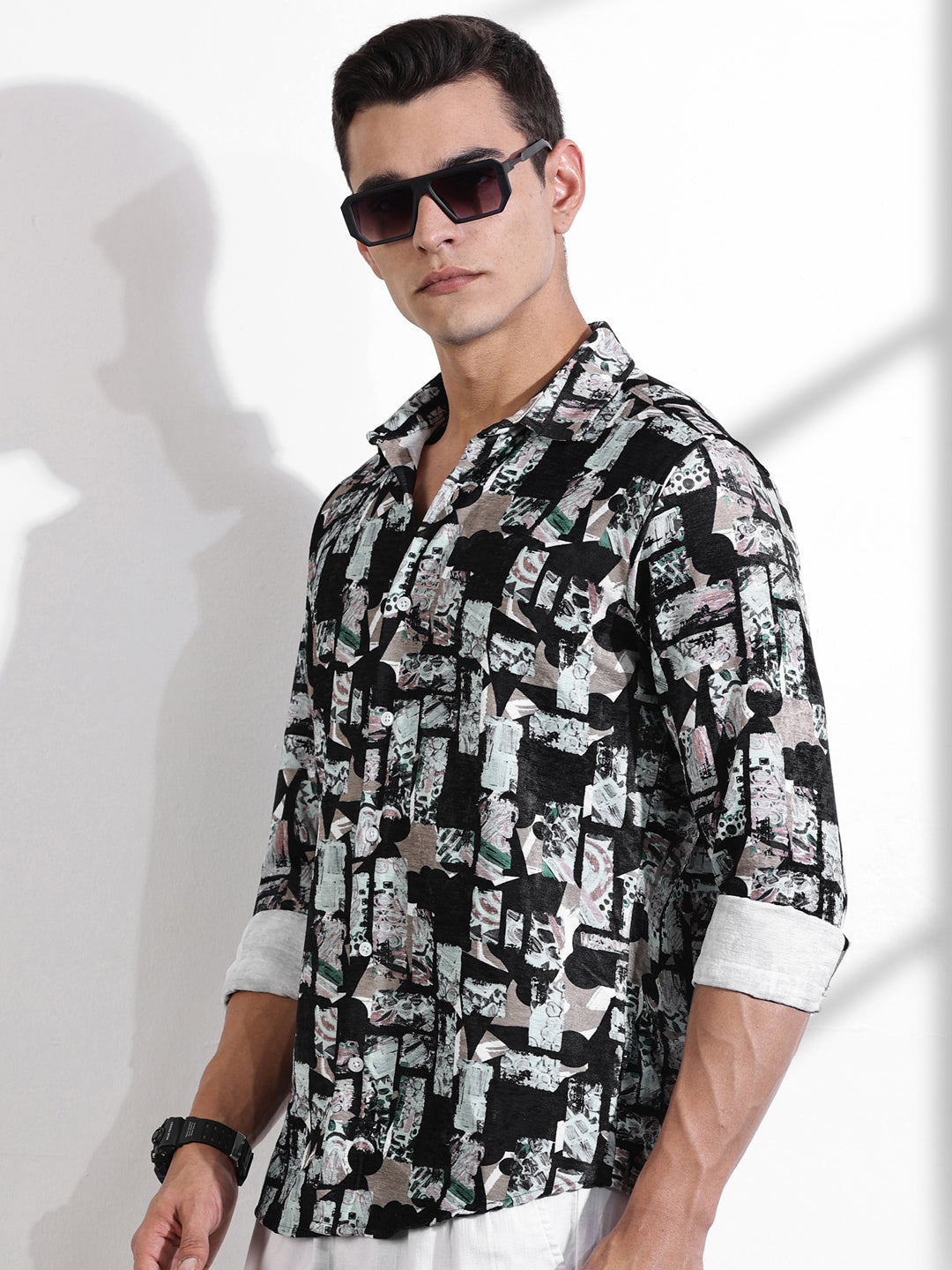 Thomas Scott Men Black Slim Fit Long Sleeves Abstract Printed Casual Shirt