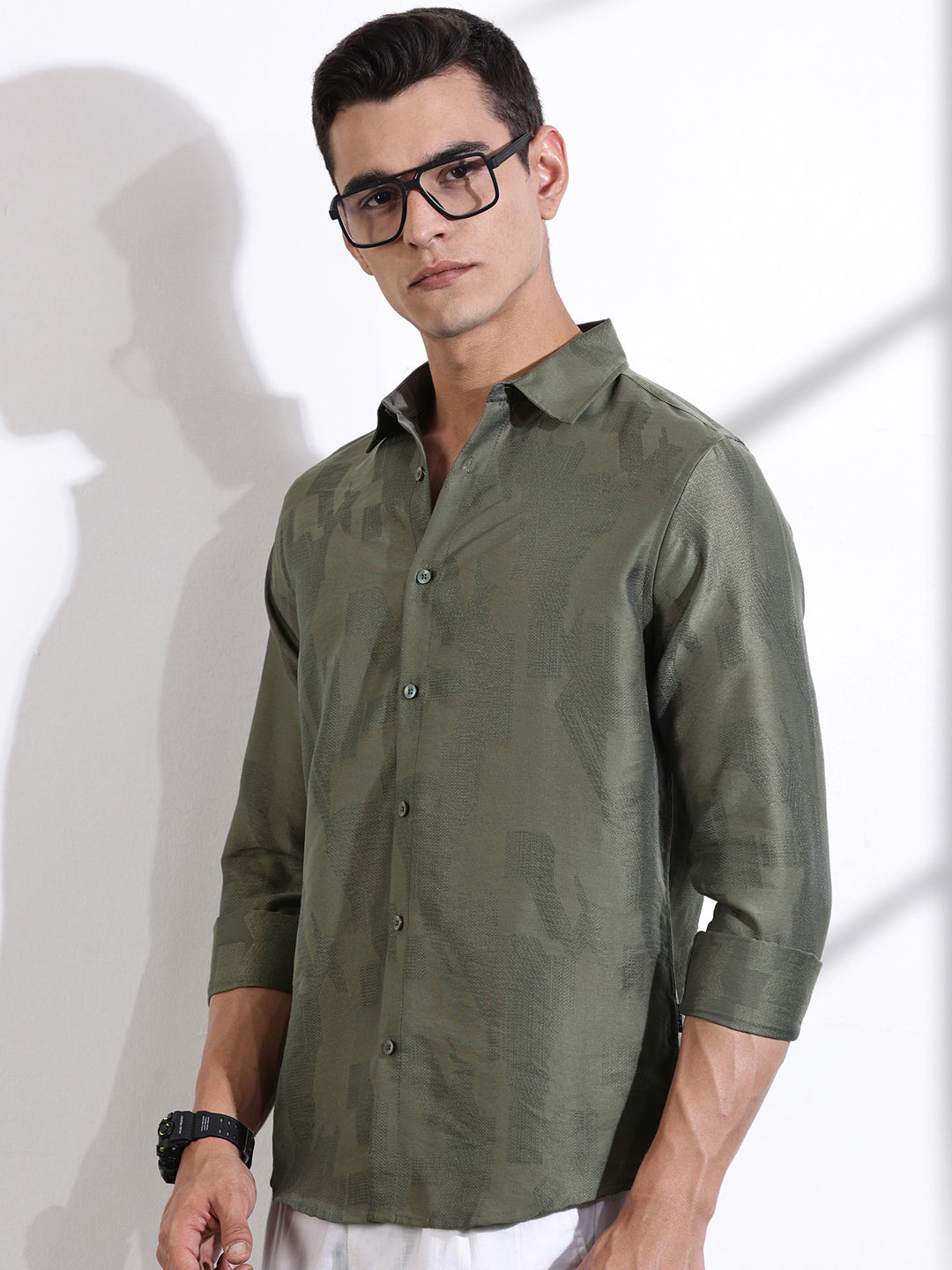 Thomas Scott Men Olive Slim Fit Long Sleeves Solid Self Design Casual Shirt