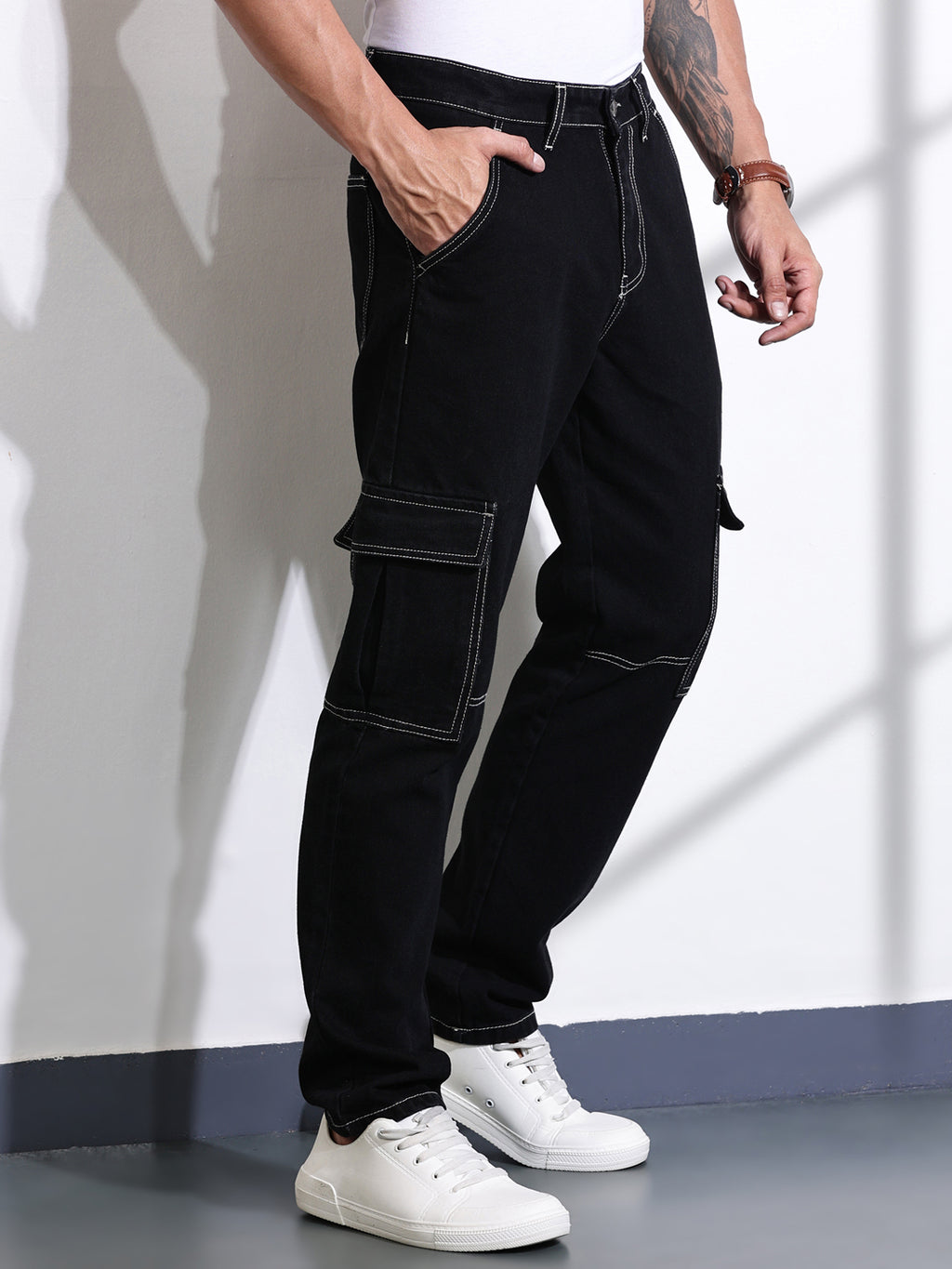 Thomas Scott Men Black Relaxed Fit Cargo Style Cotton Jeans