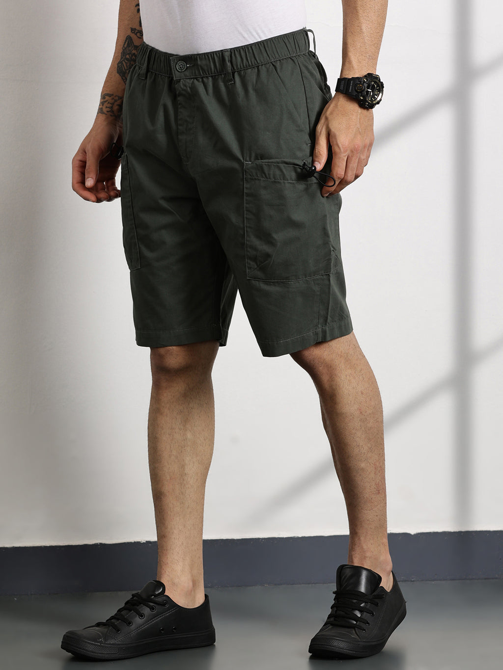 Thomas Scott Men Olive Relaxed Fit Outdoor Cargo Shorts