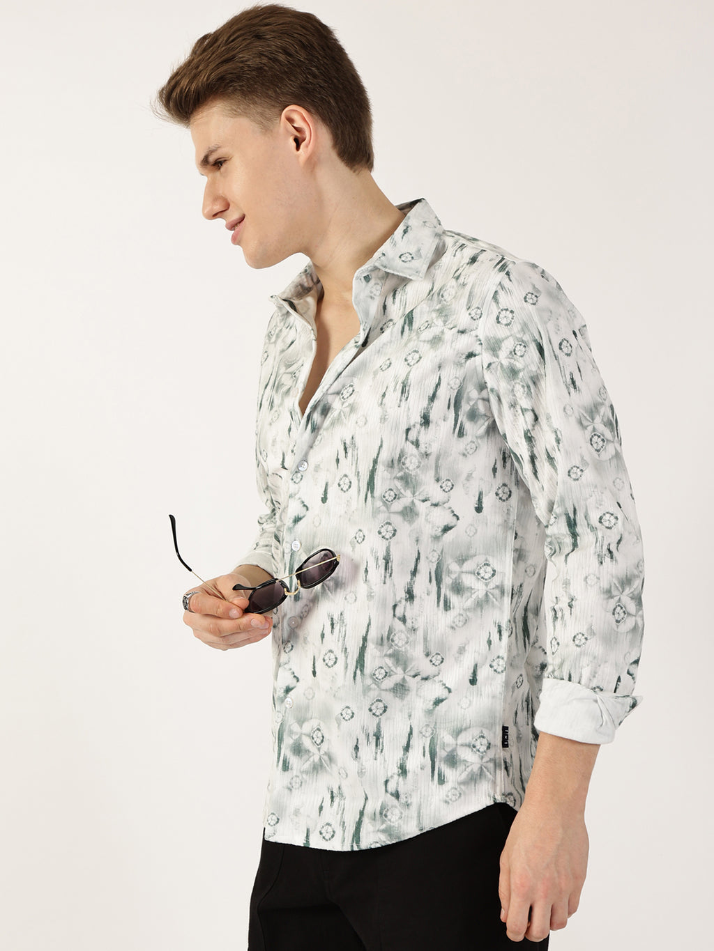 Thomas Scott Men Green Premium Abstract Printed Casual Shirt
