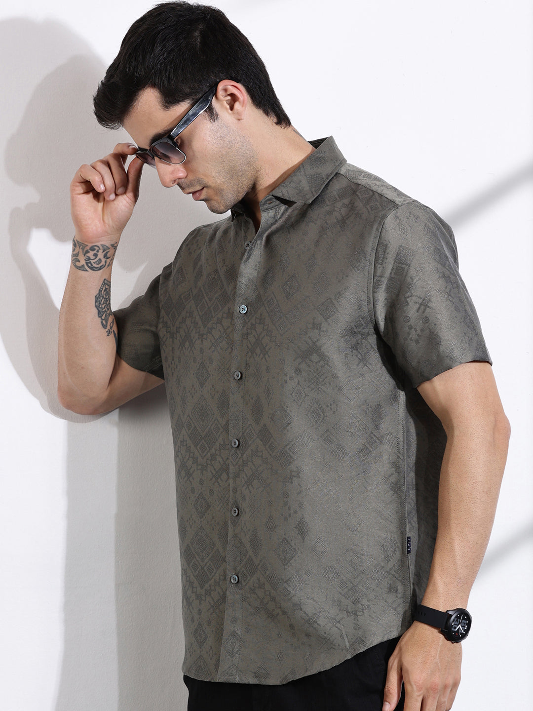 Thomas Scott Men Olive Slim Fit Geometric Print Casual Shirt