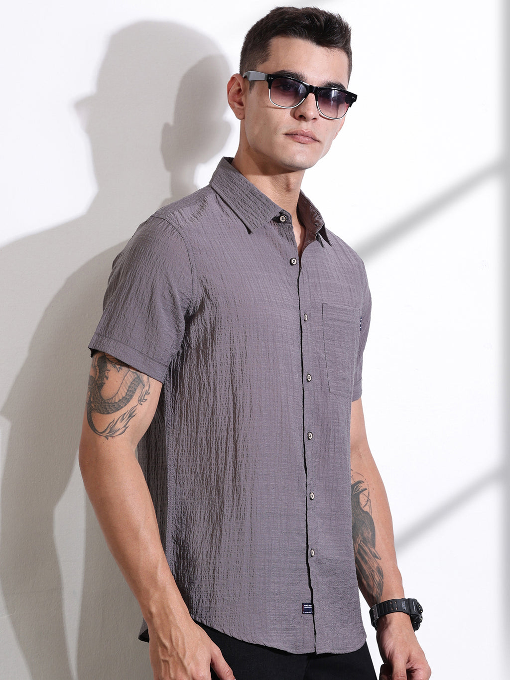 Thomas Scott Men Grey Slim Fit Textured Seersucker Casual Shirt