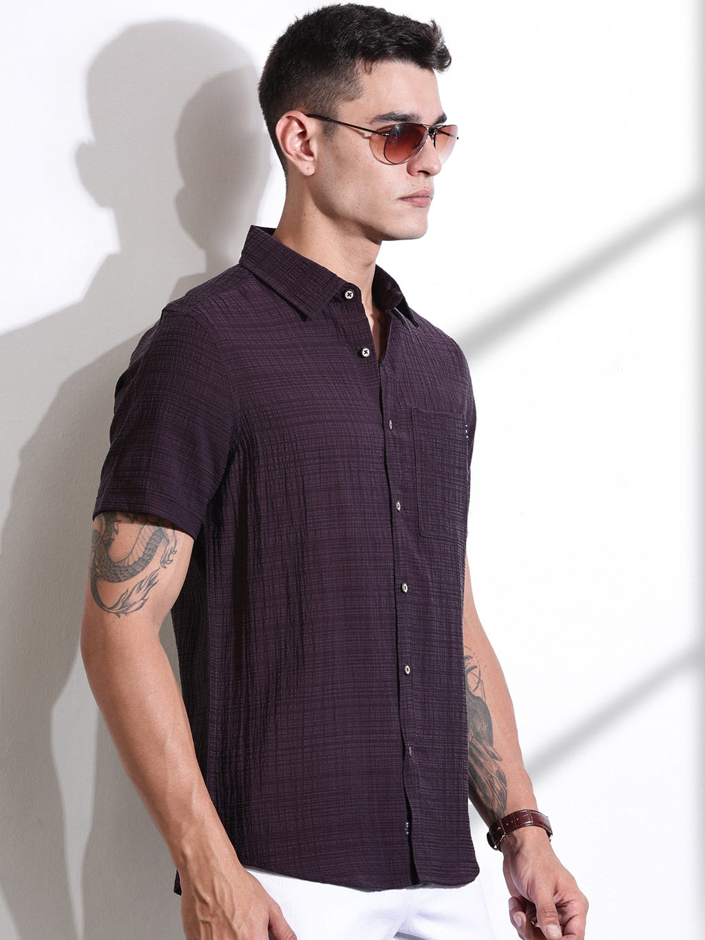Thomas Scott Men DarkGrey Slim Fit Textured Seersucker Casual Shirt