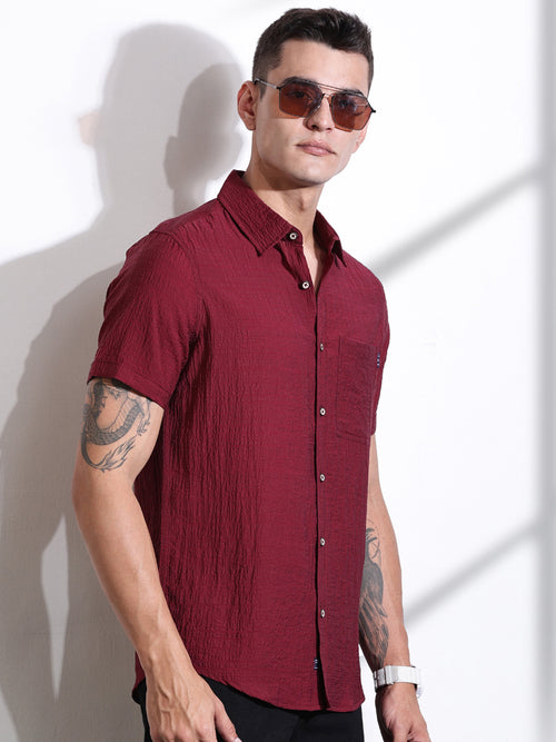 Thomas Scott Men Maroon Slim Fit Textured Seersucker Casual Shirt