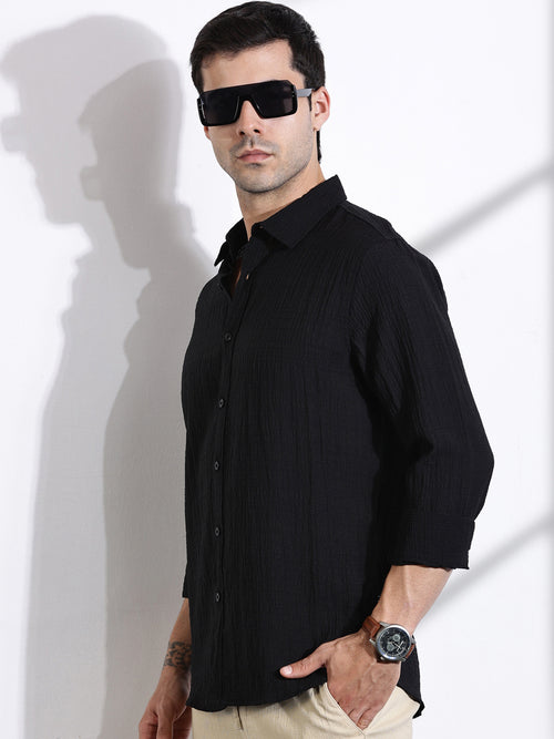 Thomas Scott Men Black Slim Fit Solid Seersucker Casual Shirt