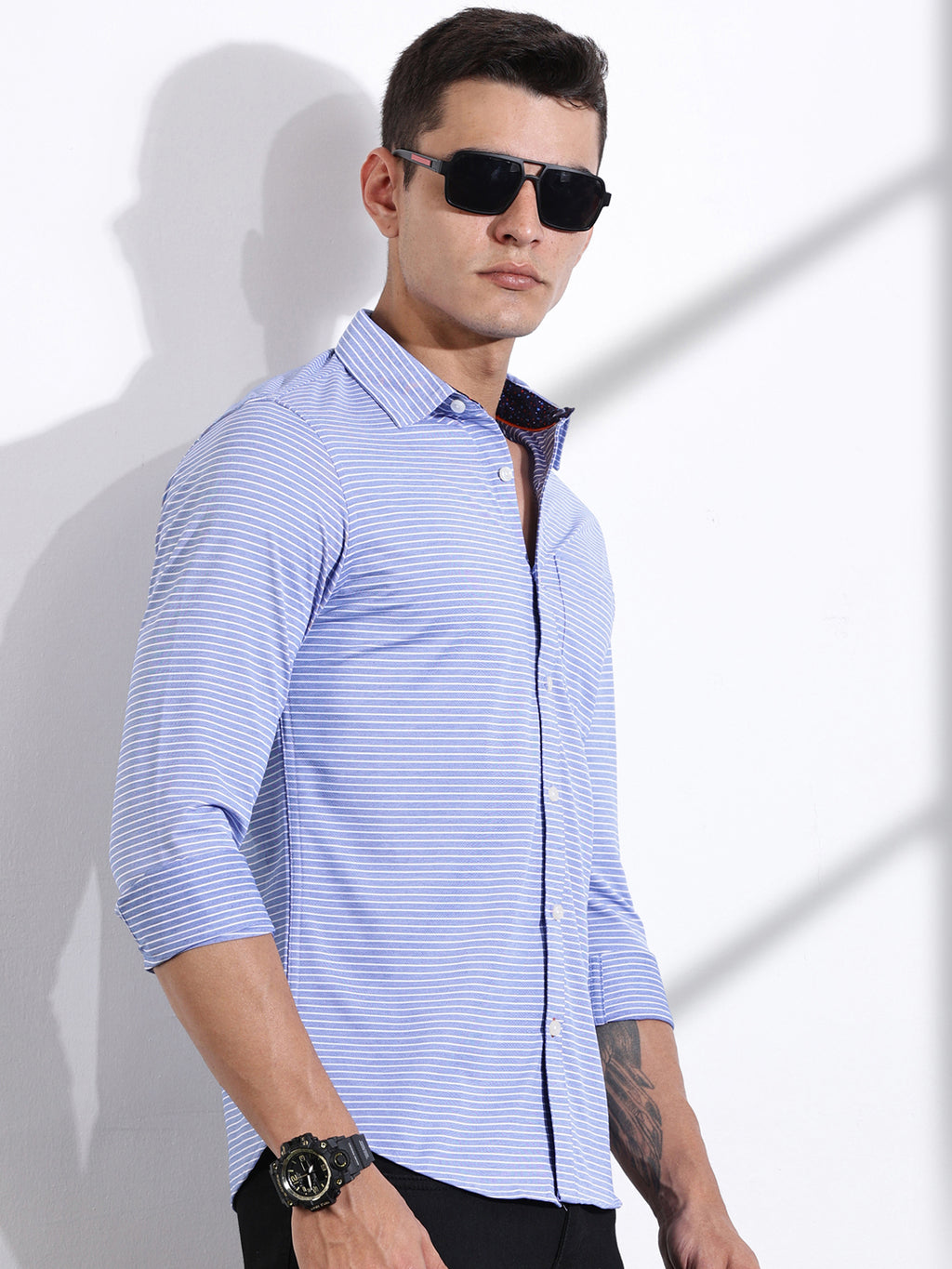 Thomas Scott Men Blue Slim Fit Horizontal Stripes Casual Shirt