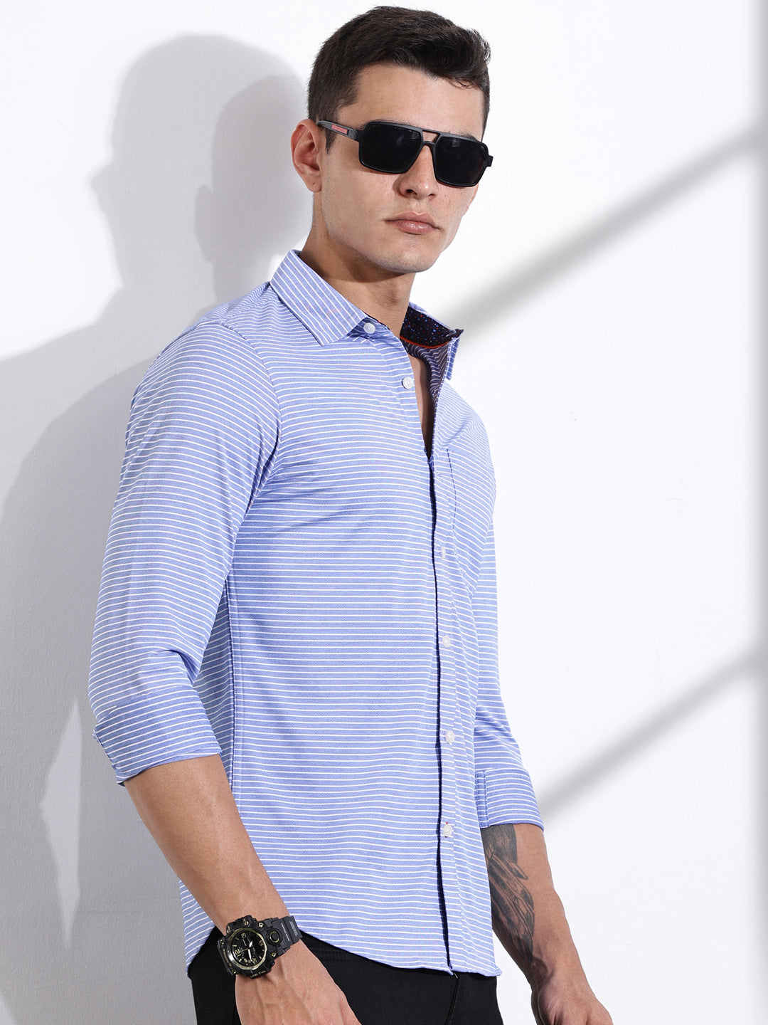 Thomas Scott Men Blue Slim Fit Horizontal Stripes Casual Shirt