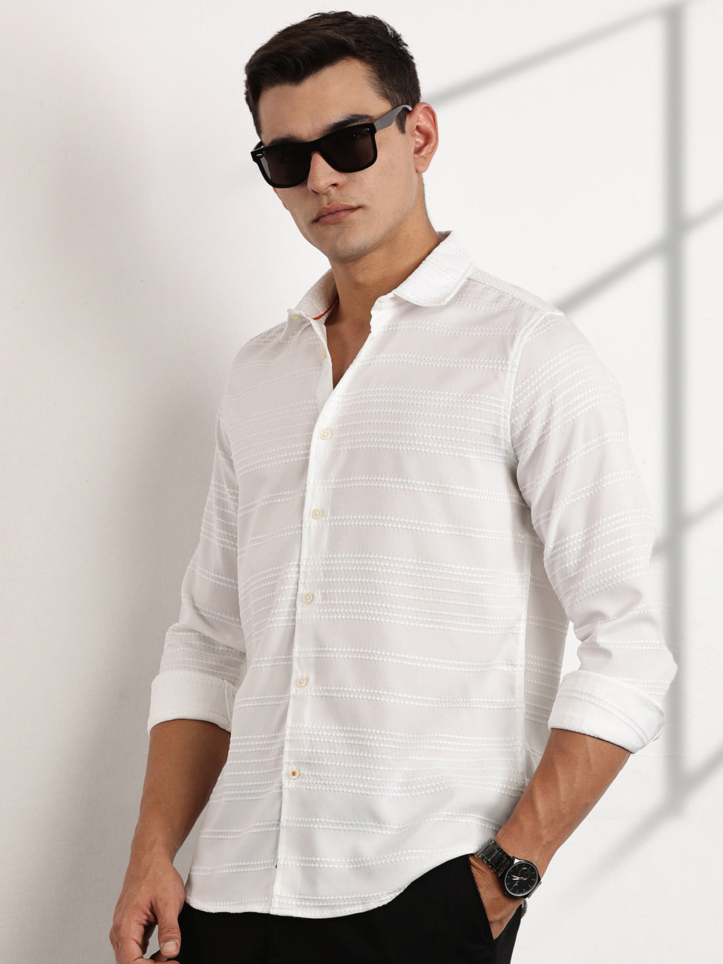 Thomas Scott Men White Slim Fit Cutaway Collar Long Sleeves Self Design Casual Shirt