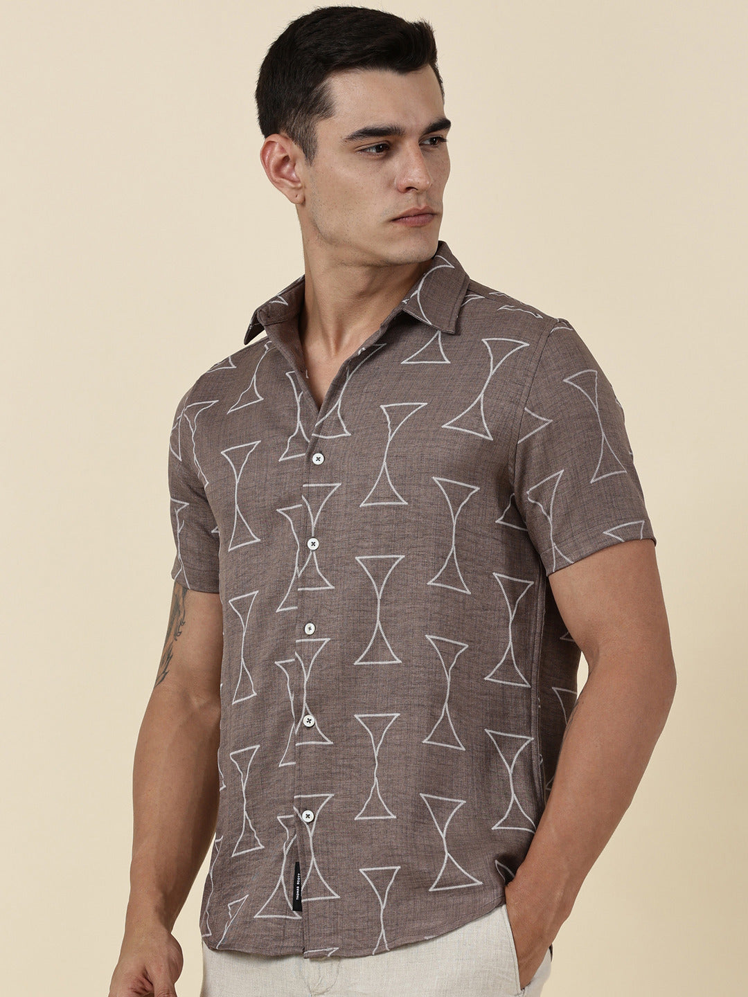 Thomas Scott Men Brown Slim Fit Short Sleeves Geometric Print Casual Shirt
