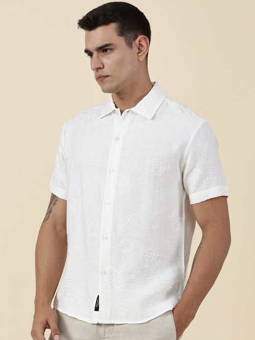 Thomas Scott Men White Regular Fit Short Sleeves Spread Collar Embroidered Shirt