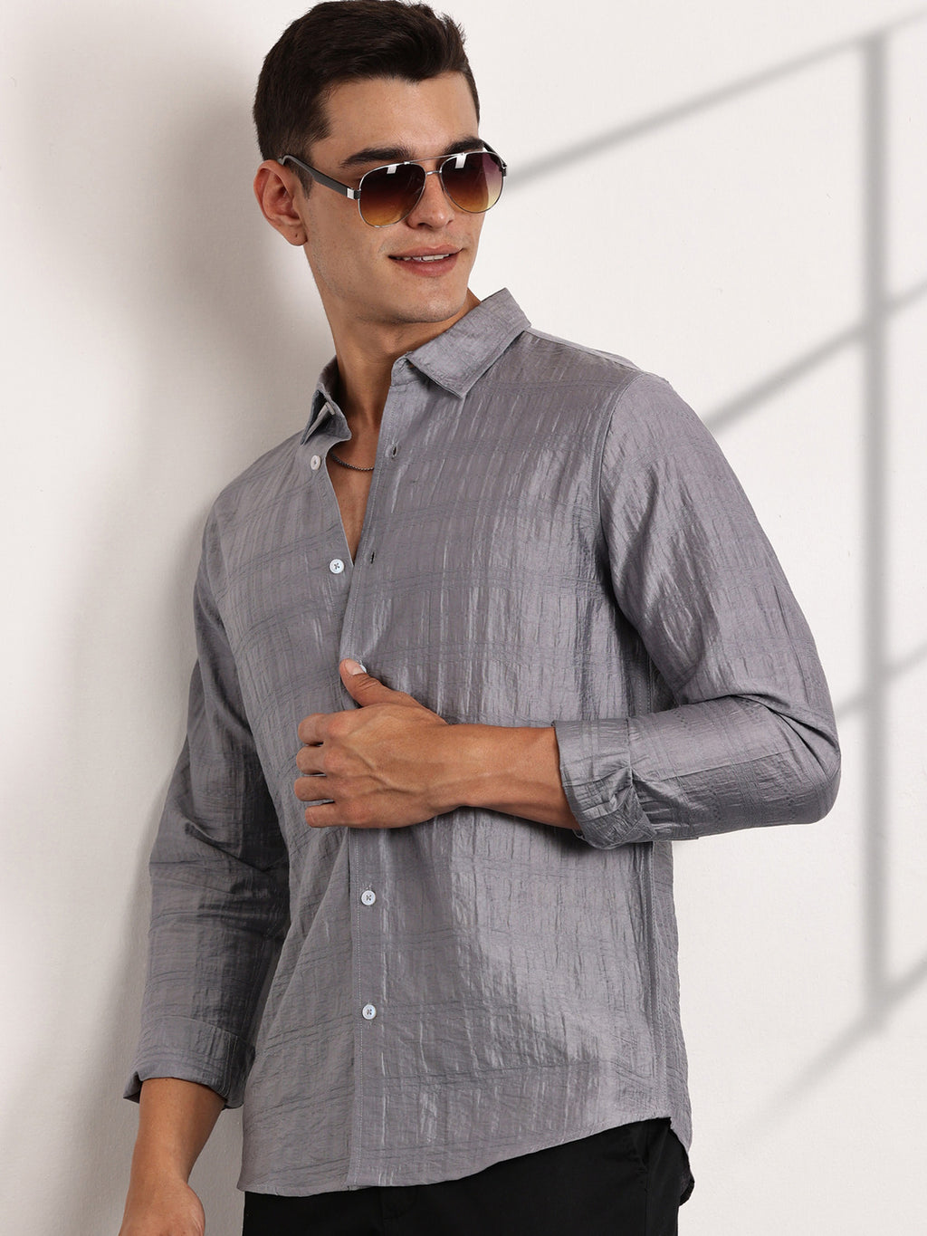 Thomas Scott Men Grey Slim Fit Long Sleeves Horizontal Stripes Casual Shirt