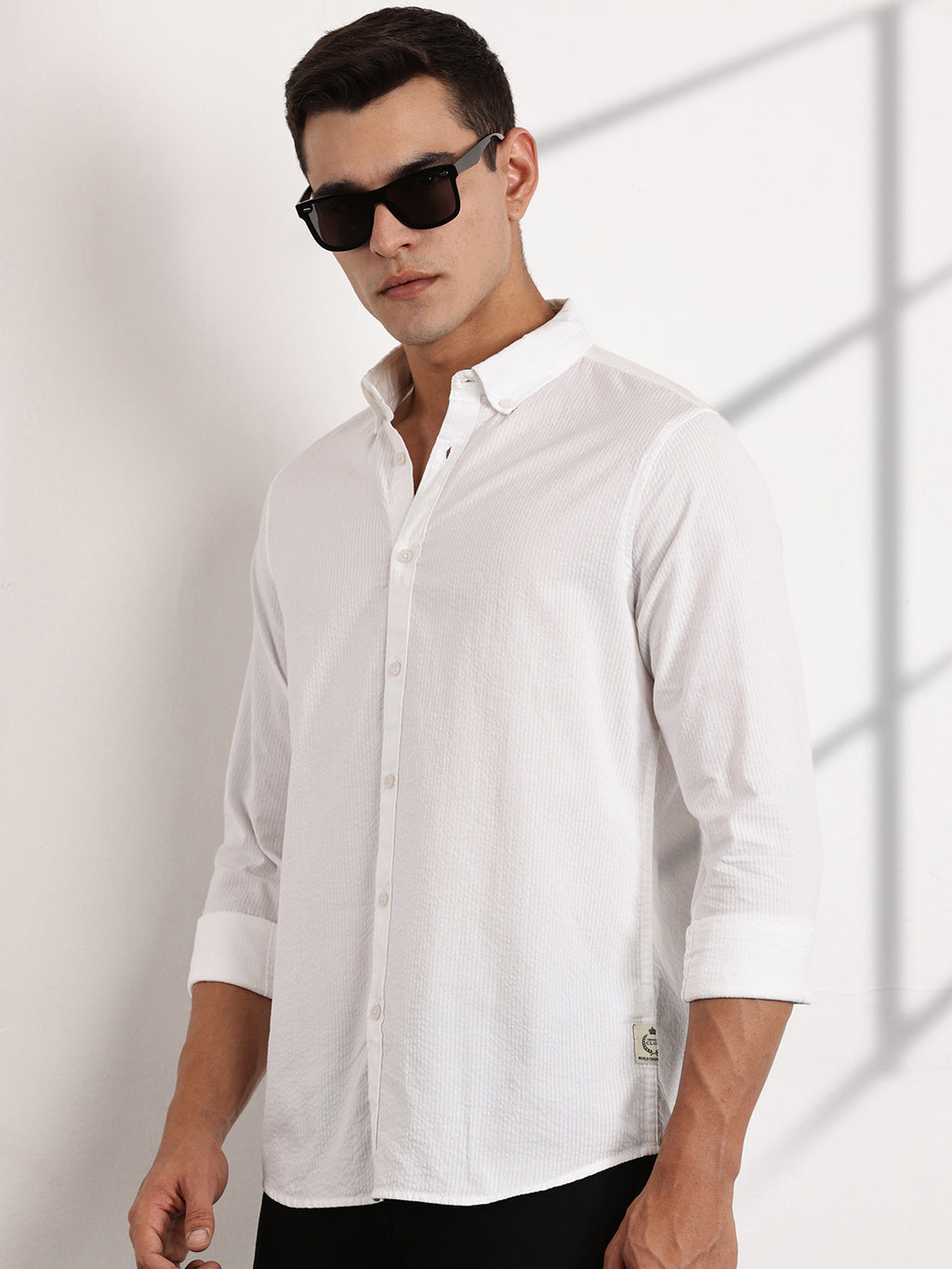 Thomas Scott Men White Reguar Fit Long Sleeves Pinstripes Cotton Casual Shirt