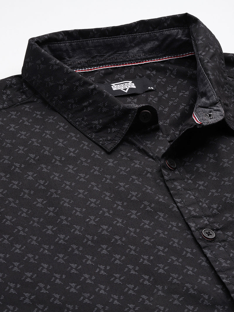Thomas Scott Men Black Plus Size Regular Fit Short Sleeves Geometric Printed Woven Casual Shirt